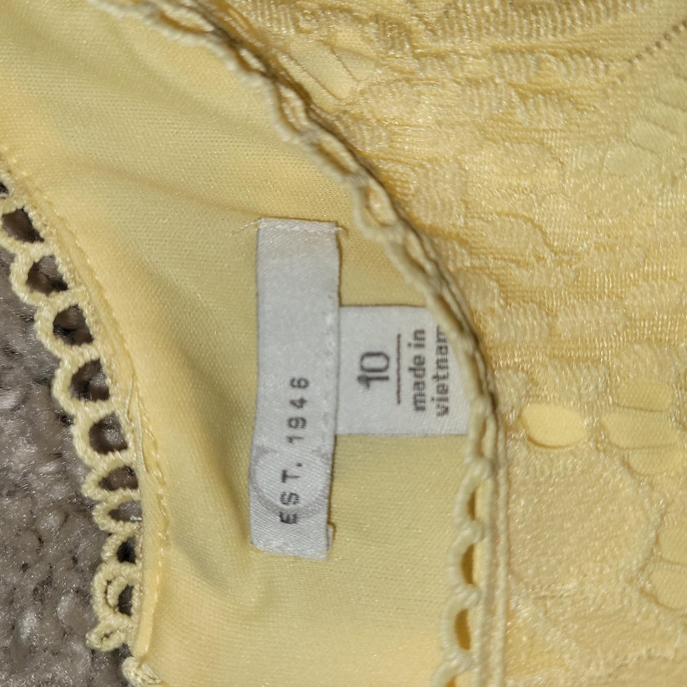 Yellow Lace Dress - Picture 3 of 4